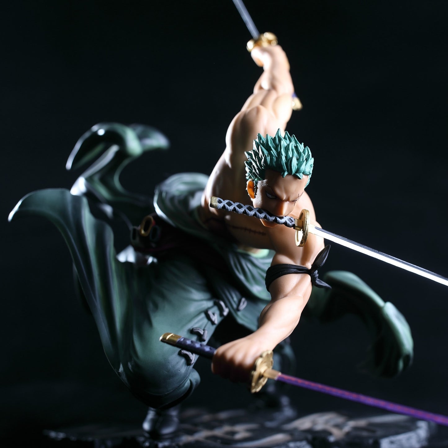 Anime Roronoa Zoro Action PVC Figurine